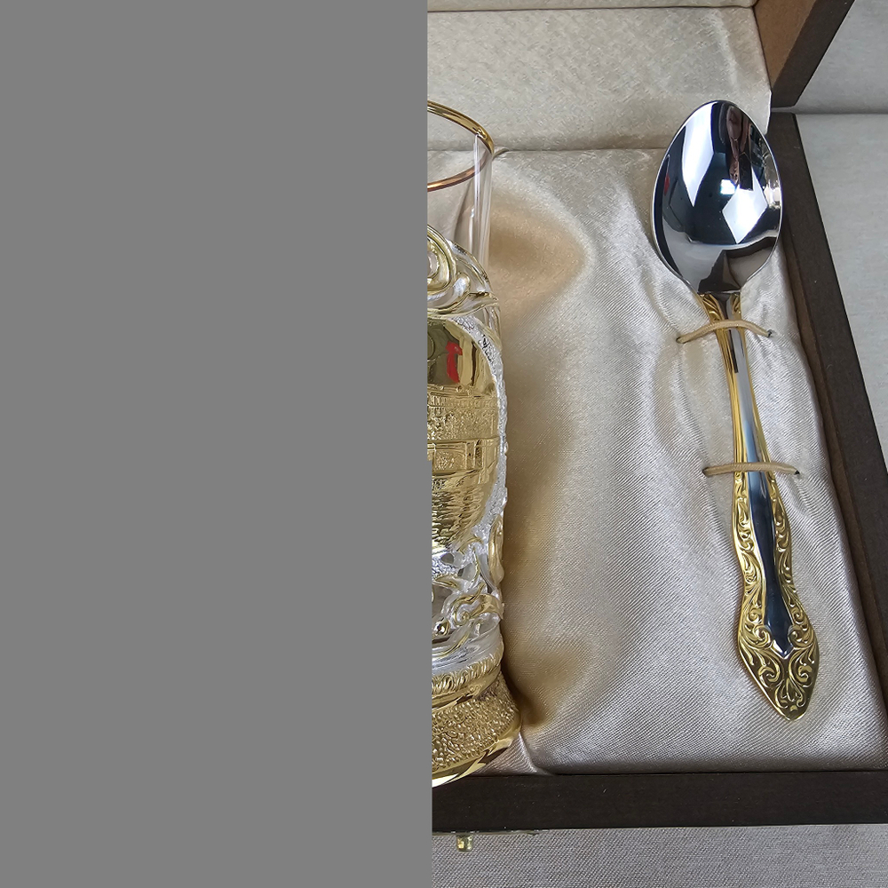 Подстаканник Москва с позолотой