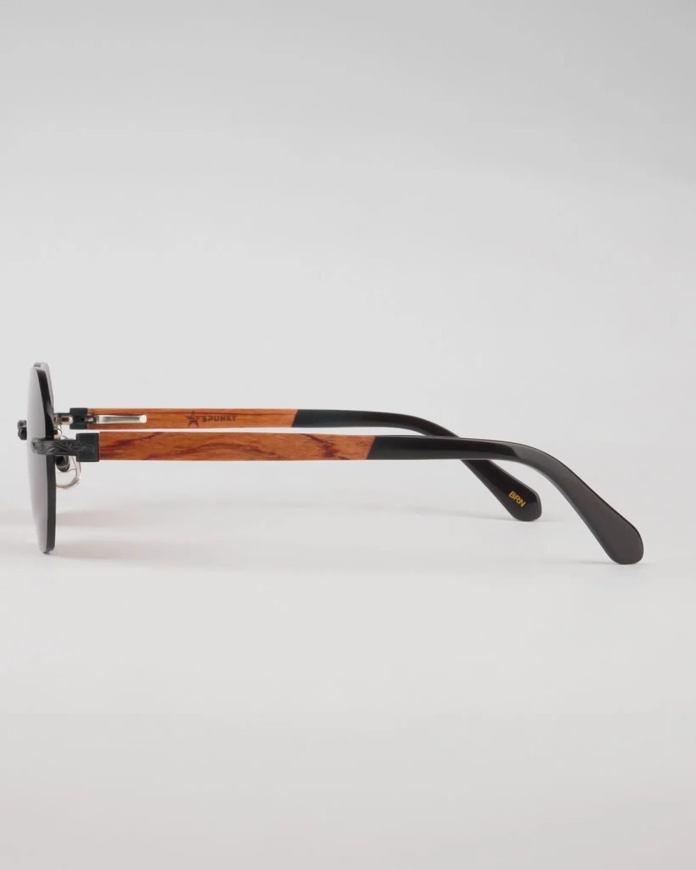 Очки солнцезащитные Spunky Free Flow Ring-Dong Brown. dark brown lens