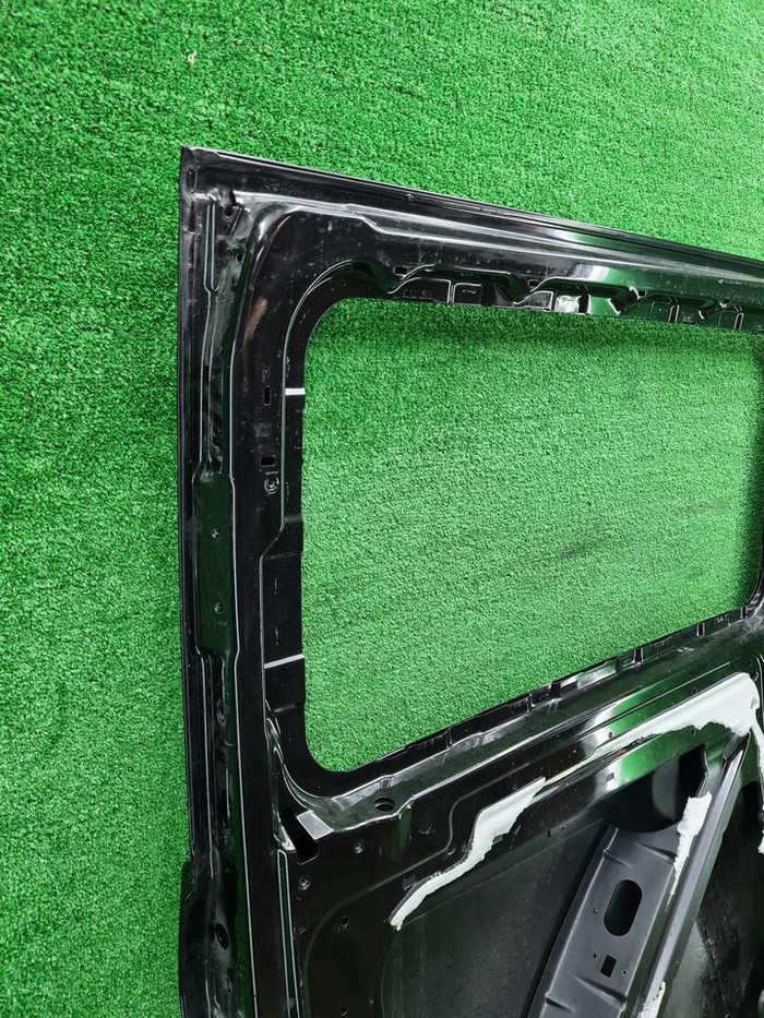 Дверь сдвижная правая Mercedes V w447 (2014-н.в.)