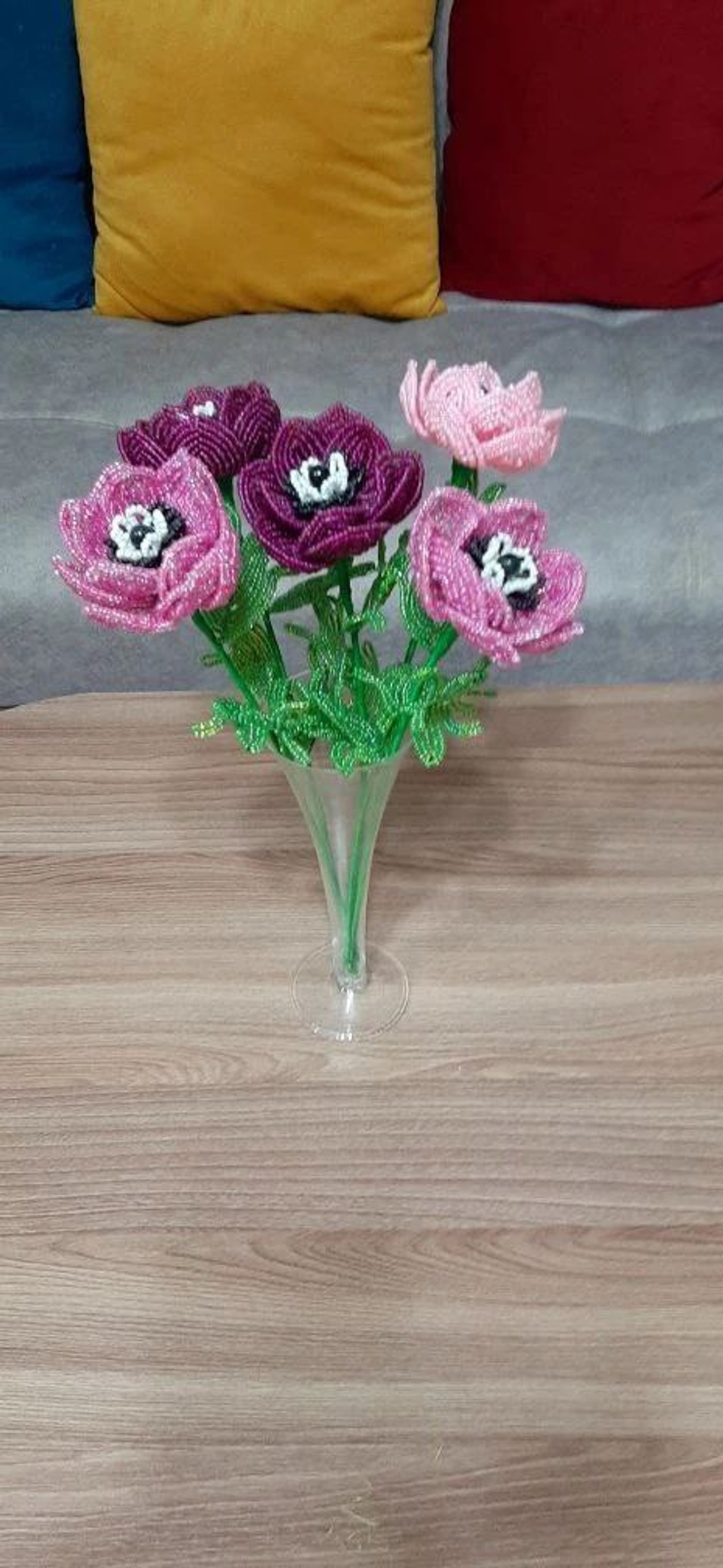 Анемоны из бисера 34см