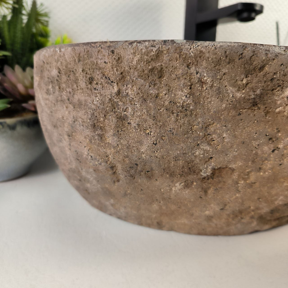 Раковина из речного камня RS-65527 50*32*16 0856