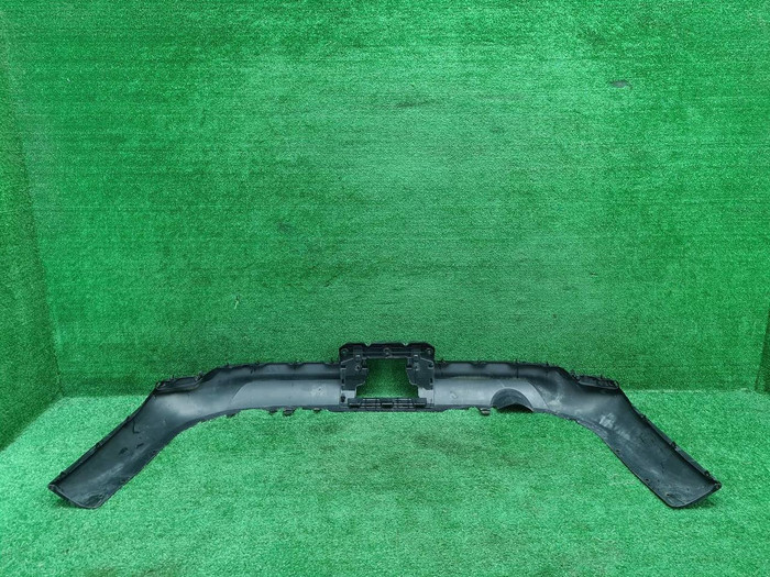 Юбка заднего бампера Toyota Land Cruiser 300 21-нв