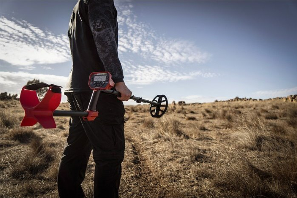 Металлоискатель Minelab Vanquish 540 (катушка: V12 12 x9 дюймов Double-D)