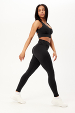 Топ на молнии и перекруткой на спине