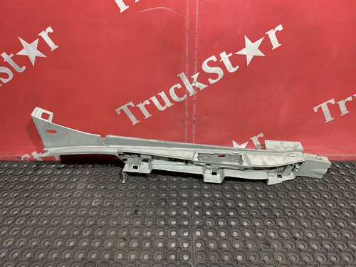 Накладка салонная левая