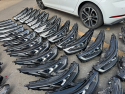 Блок фар (фара) на Toyota Highlander/Harrier/RAV4, оригинал,