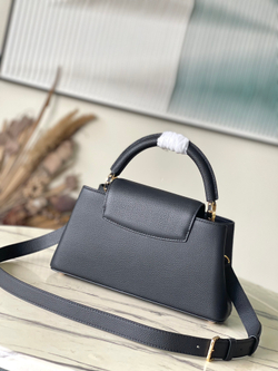 Louis Vuitton Capucines East West MM