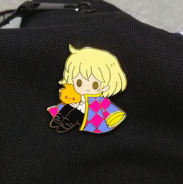 Металлический пин "Ходячий замок" - Хаул