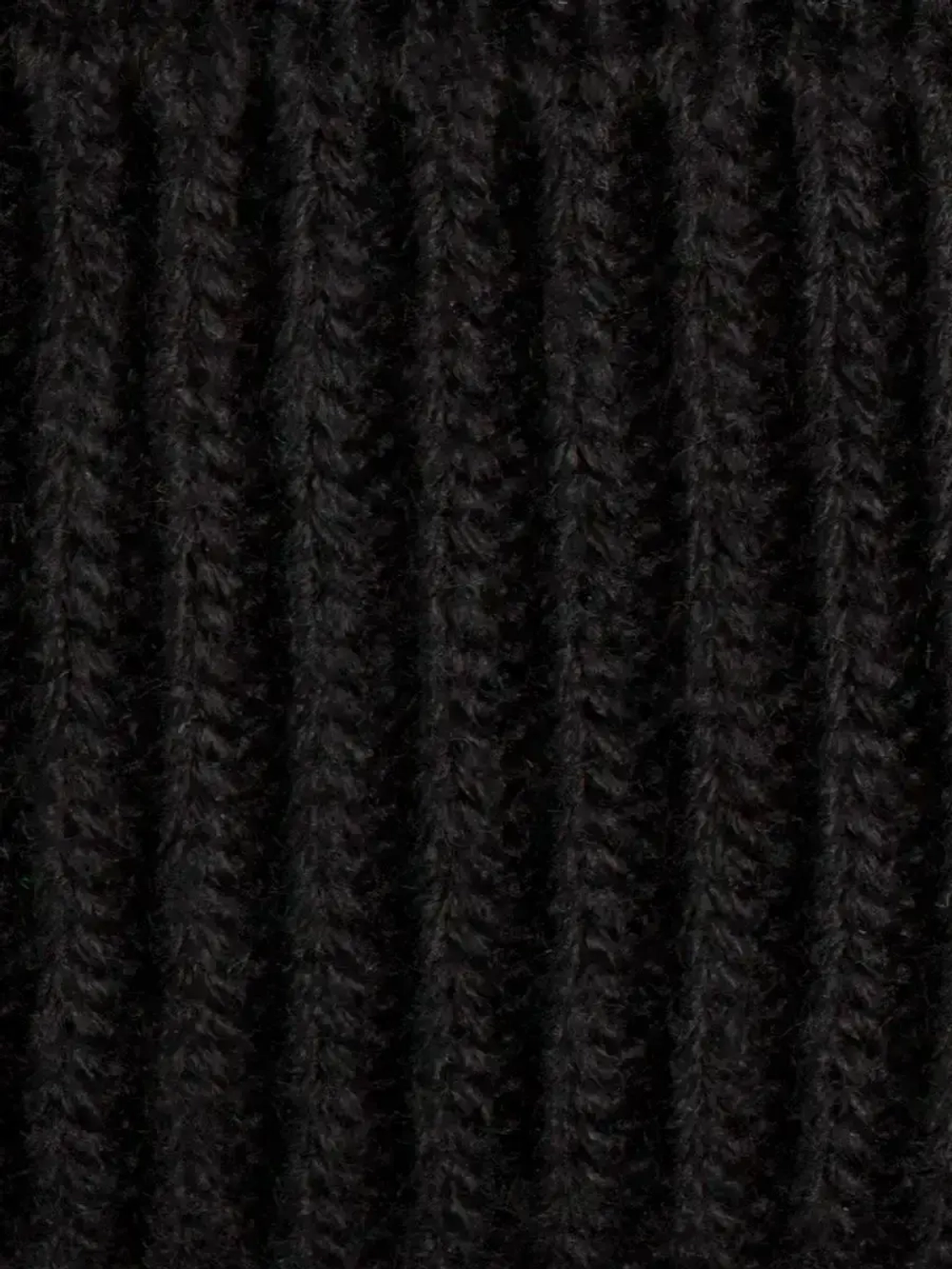 Шапка вязаная демисезонная с ушками