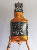 "Бутылка виски" (AN), 27"/68 см х 34"/86 см,