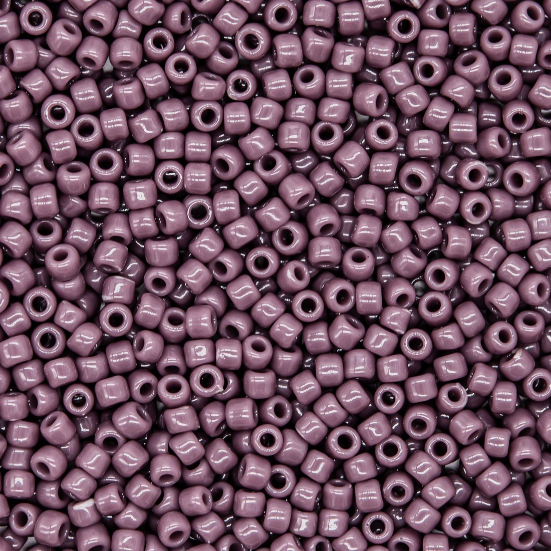 Японский бисер TOHO Round 11/0 (№52), непрозрачный глянцевый