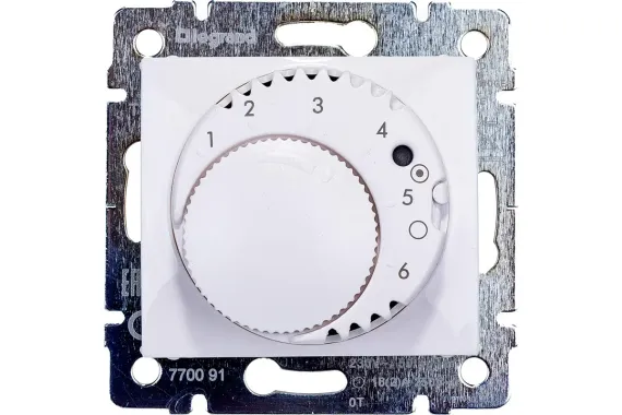 Терморегулятор для теплых полов Legrand Valena белый 12432