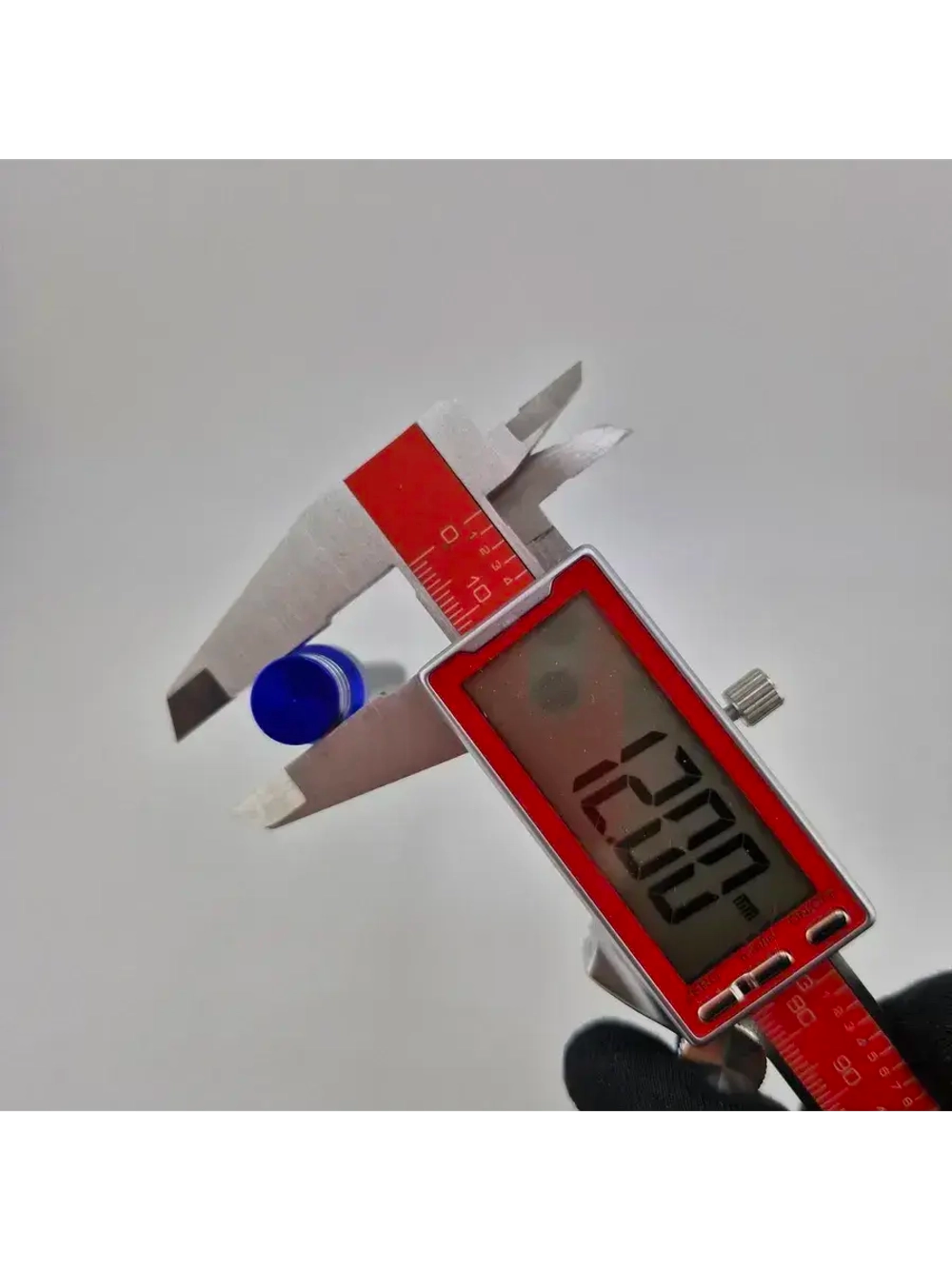 Клапан крышки бензобака