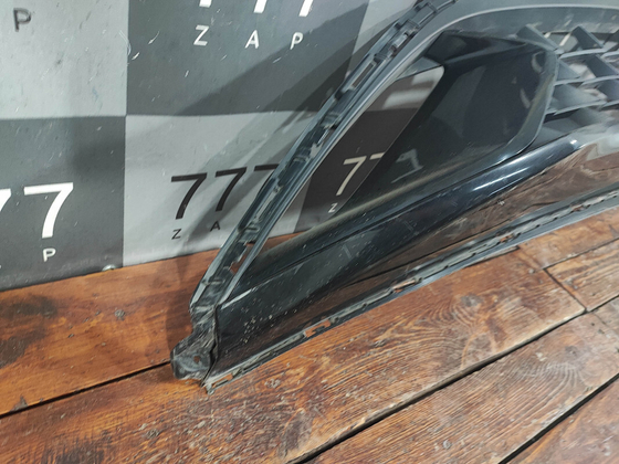 Решетка переднего бампера Kia Cerato 4 (BD) 21-нв Б/У Оригинал 86539M6510