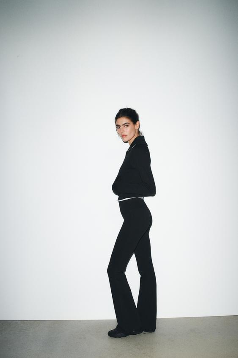 ZARA БРЮКИ FLARE ИЗ ФЛИСА, ЧЕРНЫЙ