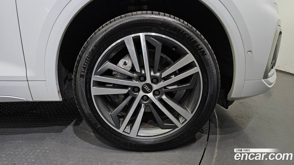 Audi Q5 (FY) 40 TDI Quattro Premium (02.2023)
