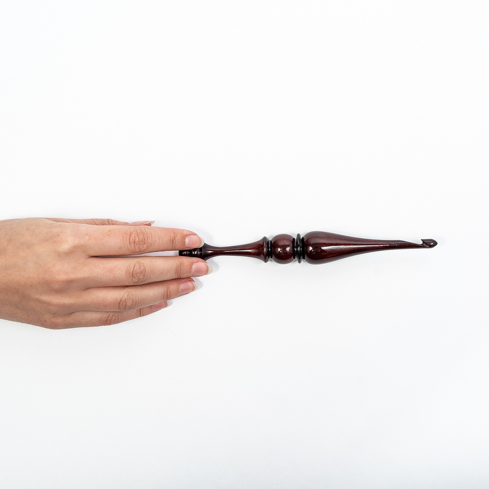 Деревянный крючок для вязания из древесины кедра 6 мм. K202