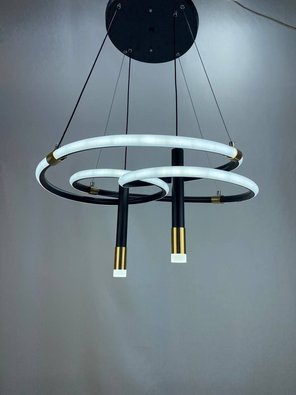 Светильник подвесной светодиодный Lanbos, LED 104 Вт, до 35 кв м, черный с золотом