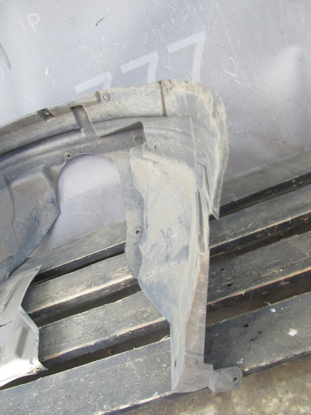 Подкрылок передний левый Suzuki Vitara 2 14-нв Б/У Оригинал 7232254P0