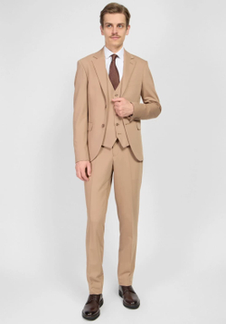 Мужской костюм тройка (бежевый) А43