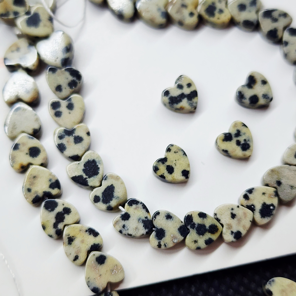 Порфир (яшма далматиновая), бусины сердце, сердечко 6мм
