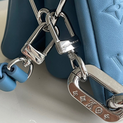 Louis Vuitton Coussin BB