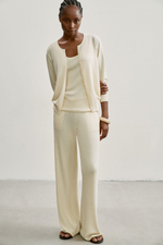 Топ ESSENTIAL, молочный