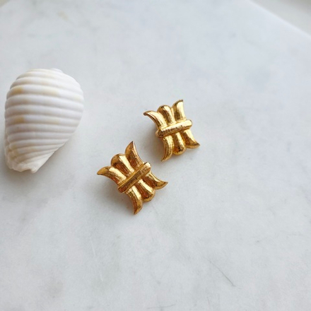 Клипсы с тремя лепестками