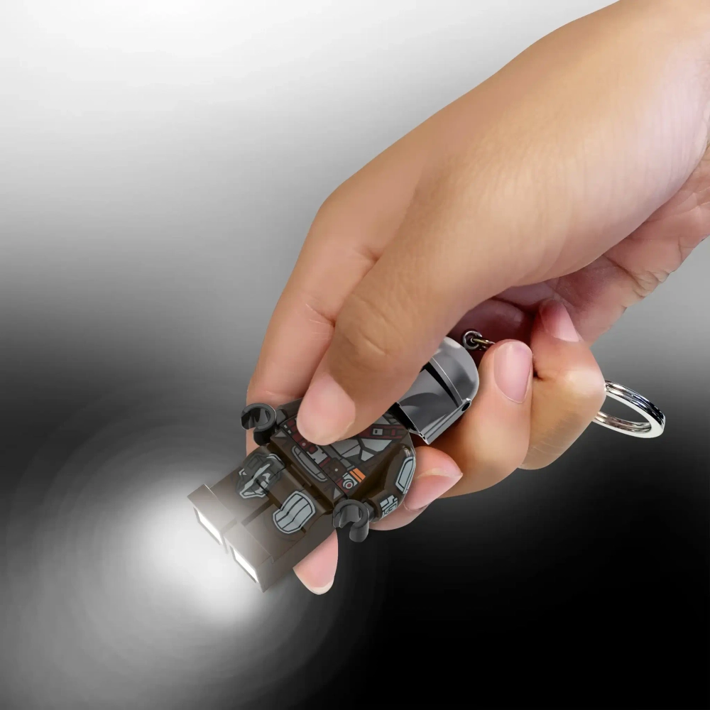 Брелок LEGO Star Wars 5007612 Мандалорец с подсветкой