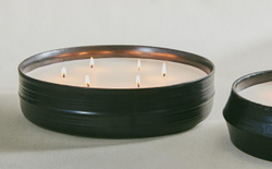 Zara Home Свеча ароматическая Verdant Forest 1350 г, растительный воск, аромат древесный, Коричневый