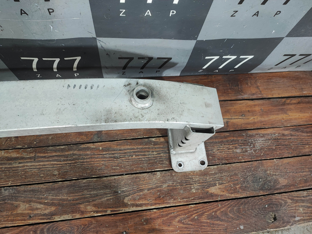 Усилитель переднего бампера Omoda C5 22-нв Б/У Оригинал 501004537AA