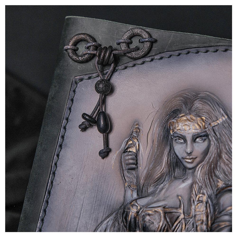 Кожаный ежедневник «Шаманка»