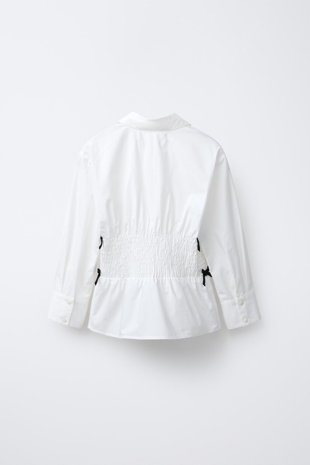 ZARA РУБАШКА С ЭЛАСТИЧНОЙ ОТДЕЛКОЙ И КОНТРАСТНЫМИ БАНТАМИ, БЕЛЫЙ