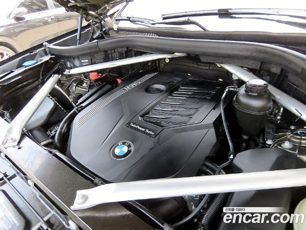 BMW X6 (G06) xDrive40i M Sports (09.2020)