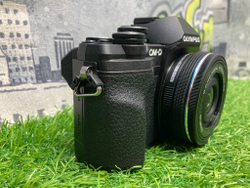 Olympus OM-D E-M10 Mark IV kit 14-42mm Новый