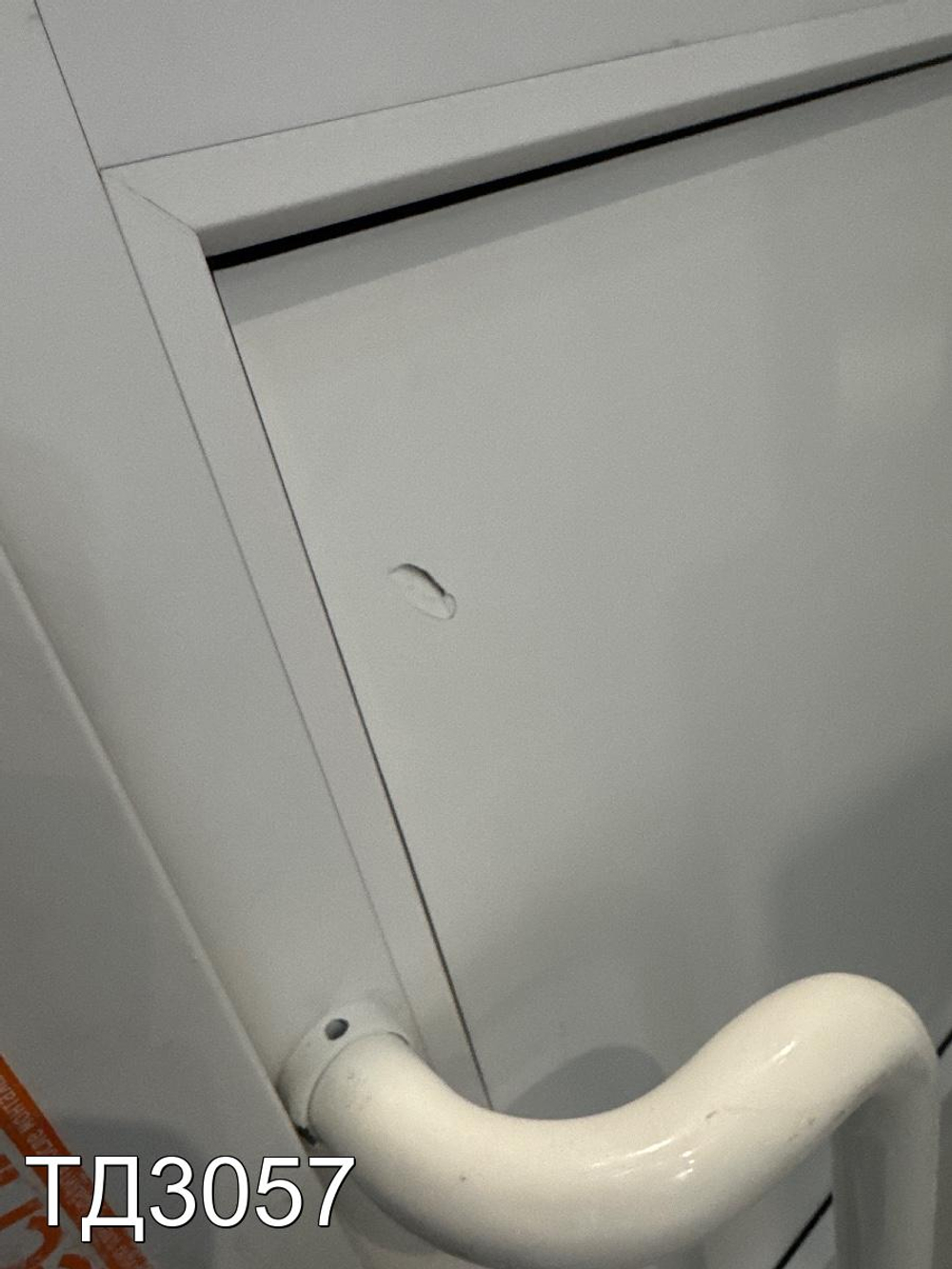 Дверь пластиковая входная Б/У 2040(в) x 890(ш)