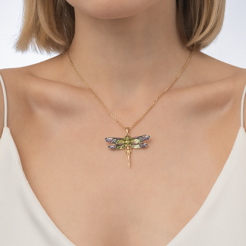 Подвеска «Стрекоза» из лимонного золота с миксом камней и эмалью