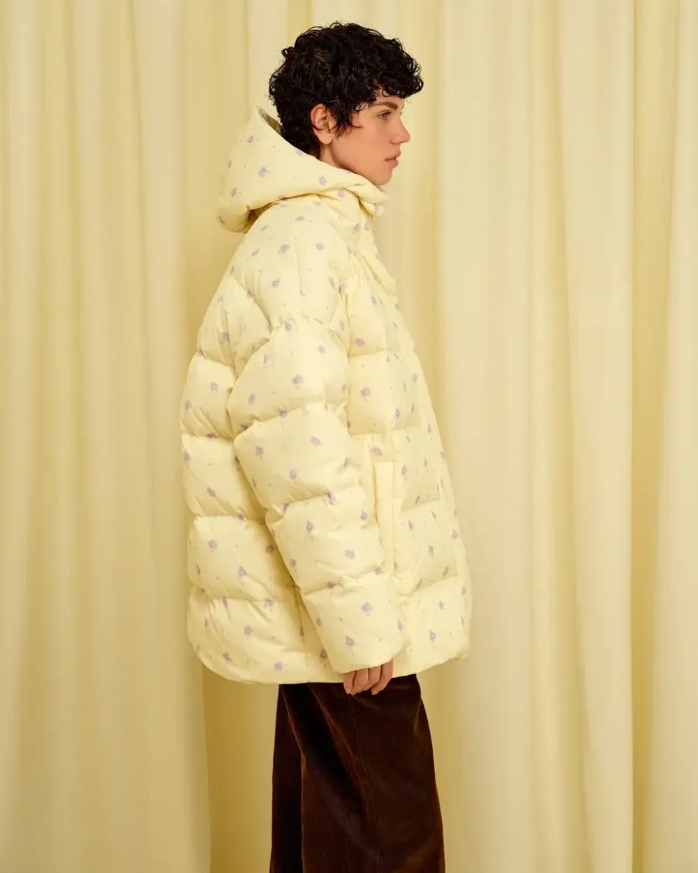 Пуховик с принтом цветочки (((Прямиком из детства))), лаванда