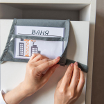 Кармашки для детского сада, на липучке. Экскаватор с глазками-помпонами