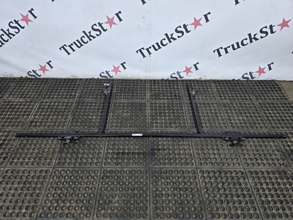 Рама вещевого отделения