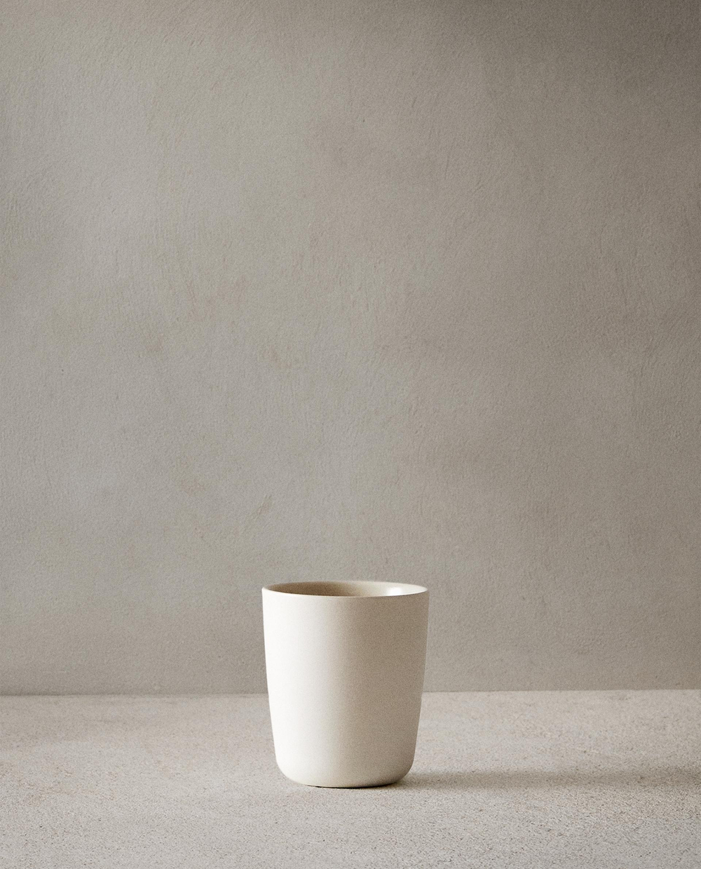 Zara Home чашка из фарфора, цвет бежевый, 9 см · 3265/402