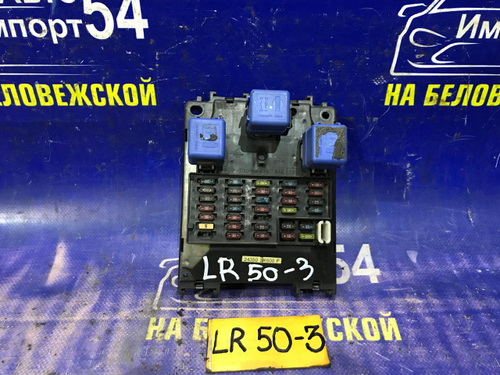 Блок предохранителей салонный NISSAN TERRANO 1999