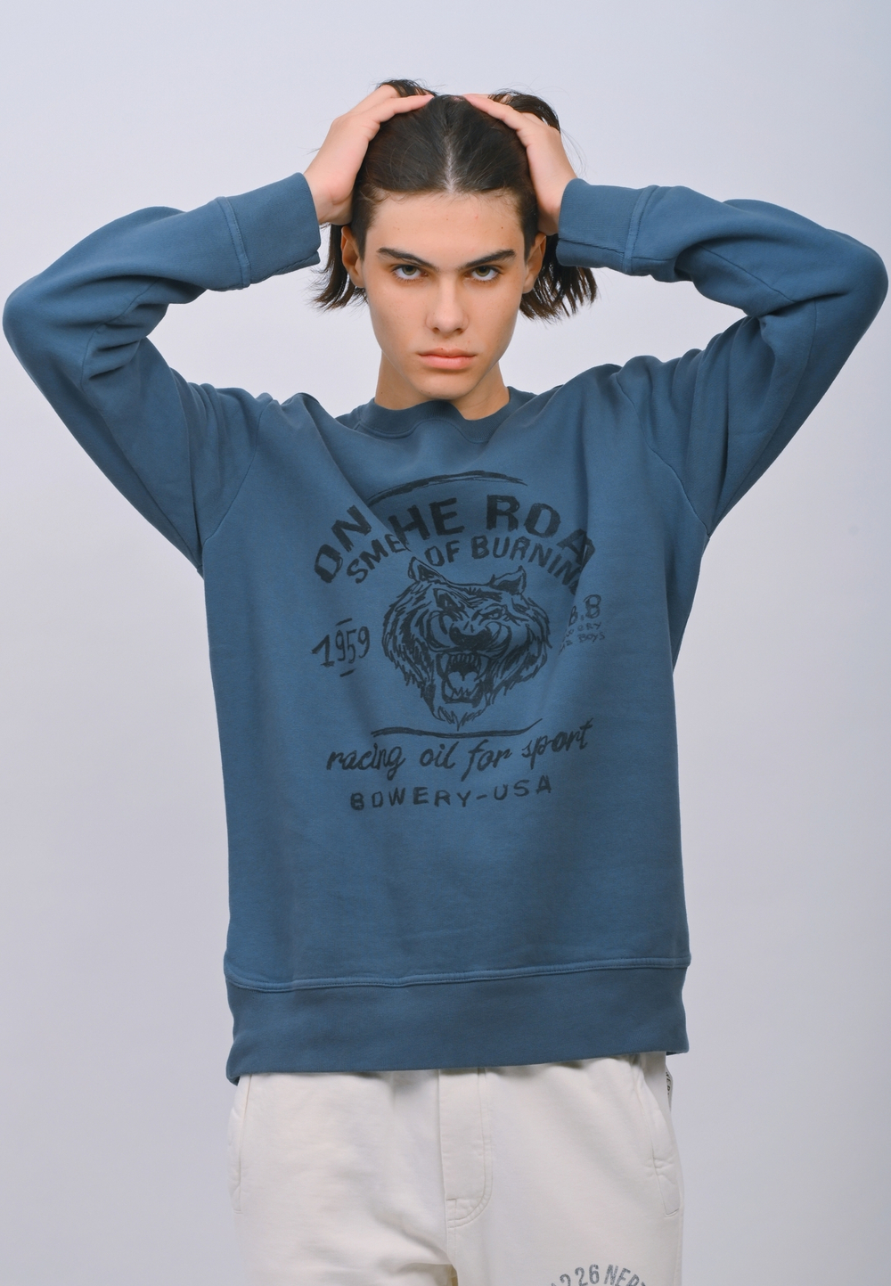 Свитшот Bowery NYC "On The Road" Legio Blue