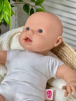 Кукла Berjuan мягконабивная 42см без одежды (8075)