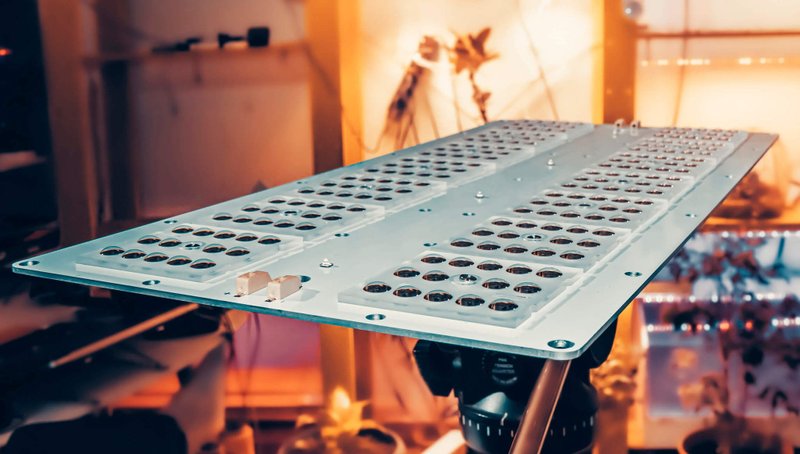 Комплект линз 30° (14 шт) для панели Quantum board 60W 301b (39х18 см)