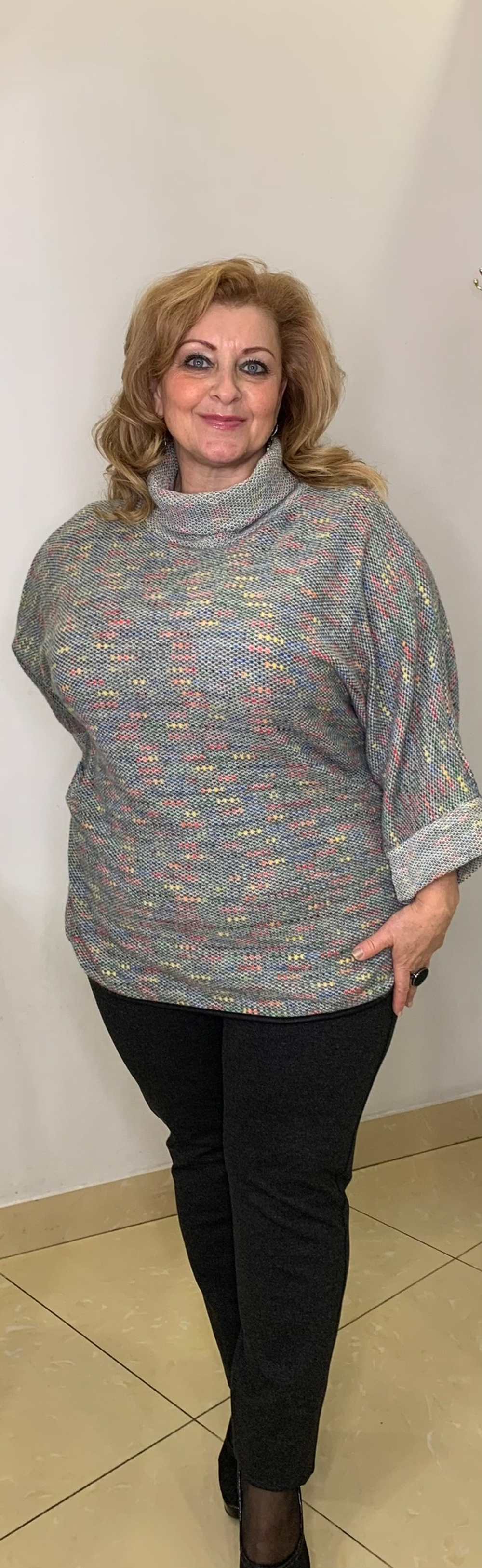 Итальянский джемпер с кармашками и хомутом