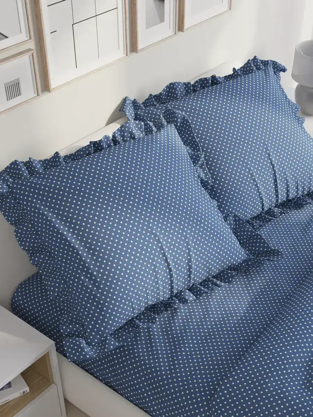 Декоративная наволочка с рюшами, оборками "Небо" 70х70 см, 1 шт, без молнии