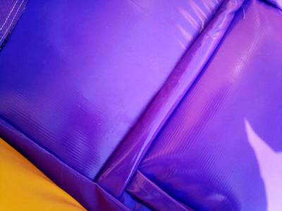 Детский надувной батут "Любимый клоун" желто-фиолетовый