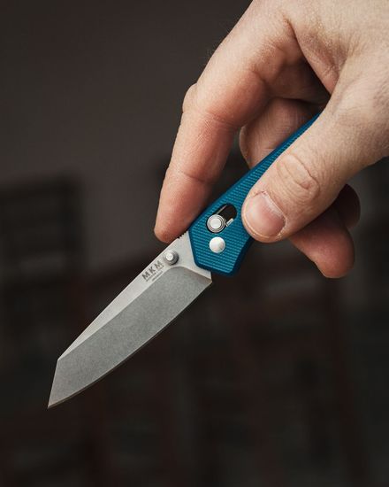 Нож скл."YIPPER", ст.MAGNACUT,кл.StoneWash, рук.син.G10,отверств.д/темляка,клипса,чехол сумка