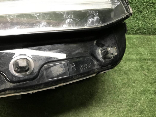 Битая Фара правая Volvo XC90 2 (2014-2019) LED
